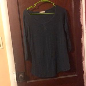 black and gray shirt